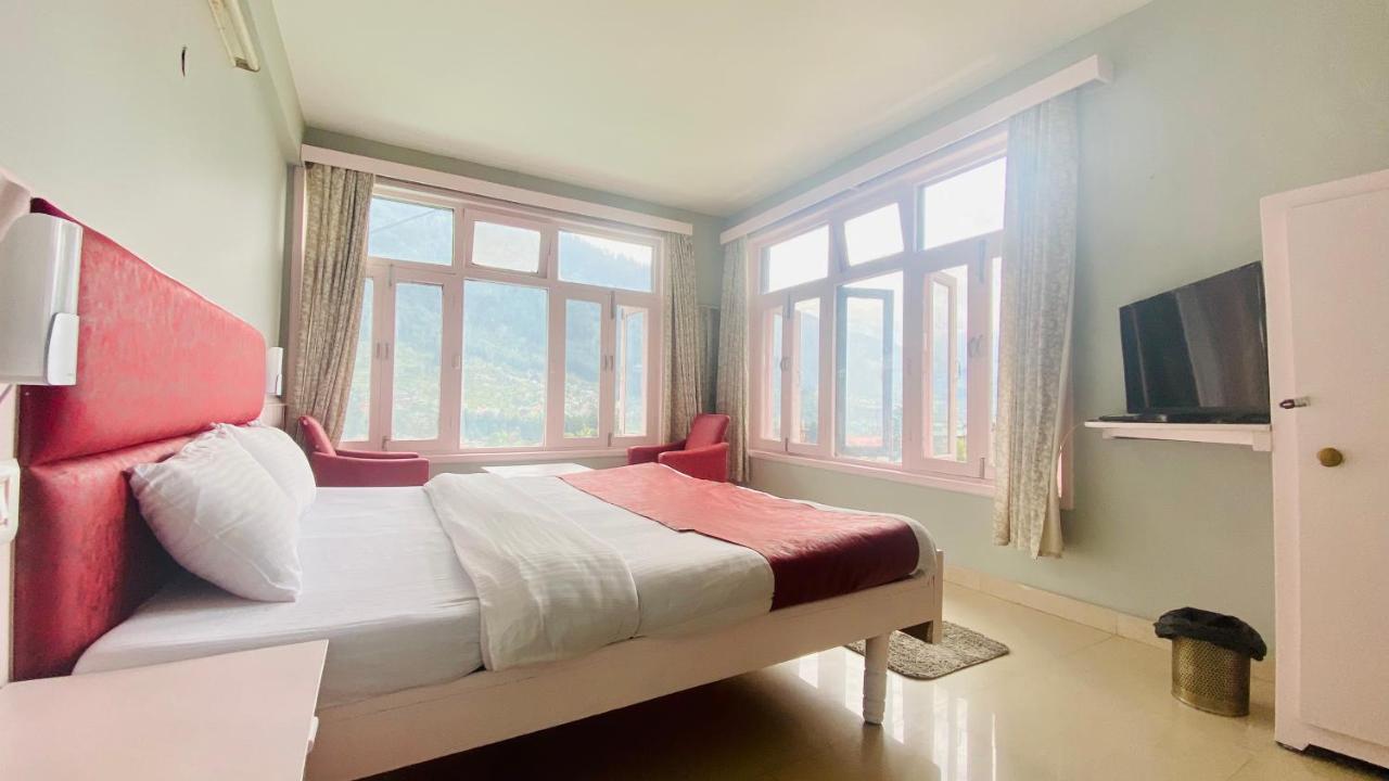 Hotel Meadows View, Near Mall Road Manali Esterno foto
